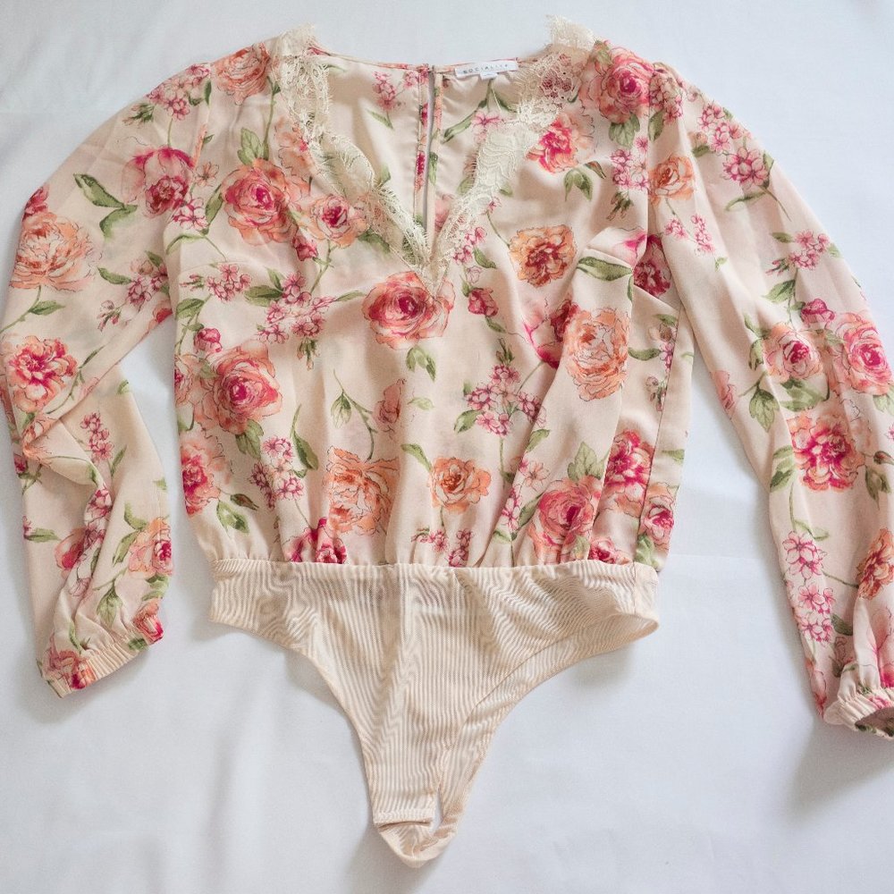 Socialite Women’s Medium Pink SMALL Body Suit